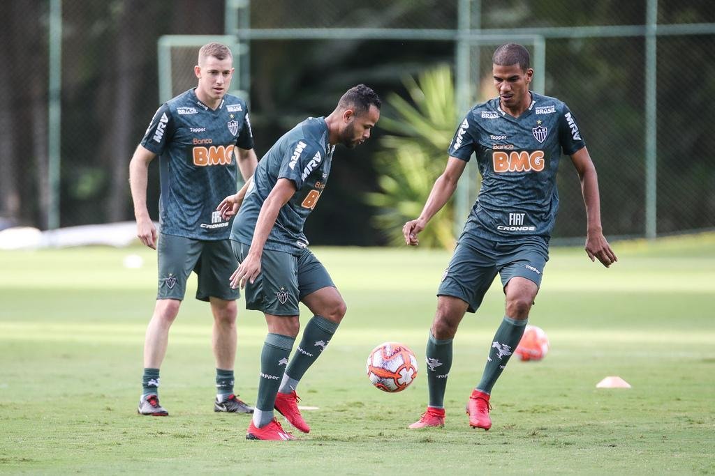 Fotos do treino do Atltico