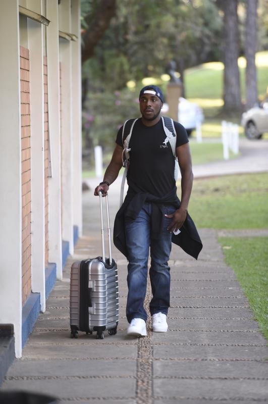 Manoel defendia o Atltico-PR antes de chegar  Toca da Raposa. O zagueiro  a quarta contratao mais cara da histria do Cruzeiro, com custo de R$ 7,5 milhes