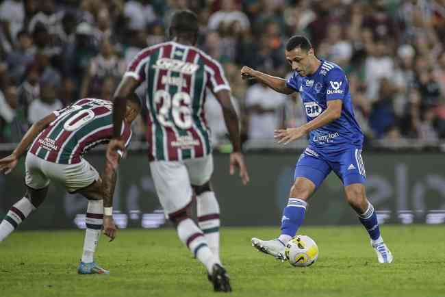 Pictures of the first stream of the best 16 stage of the Copa do Brasil, between Fluminense and Cruzeiro, in the Maracan