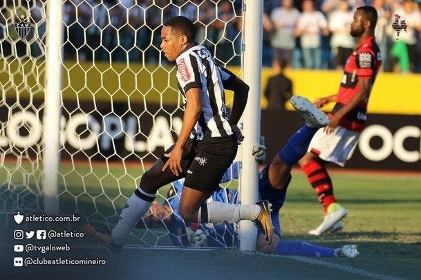 Confira imagens da vitória do Atlético sobre o Atlético-GO, em Goiânia