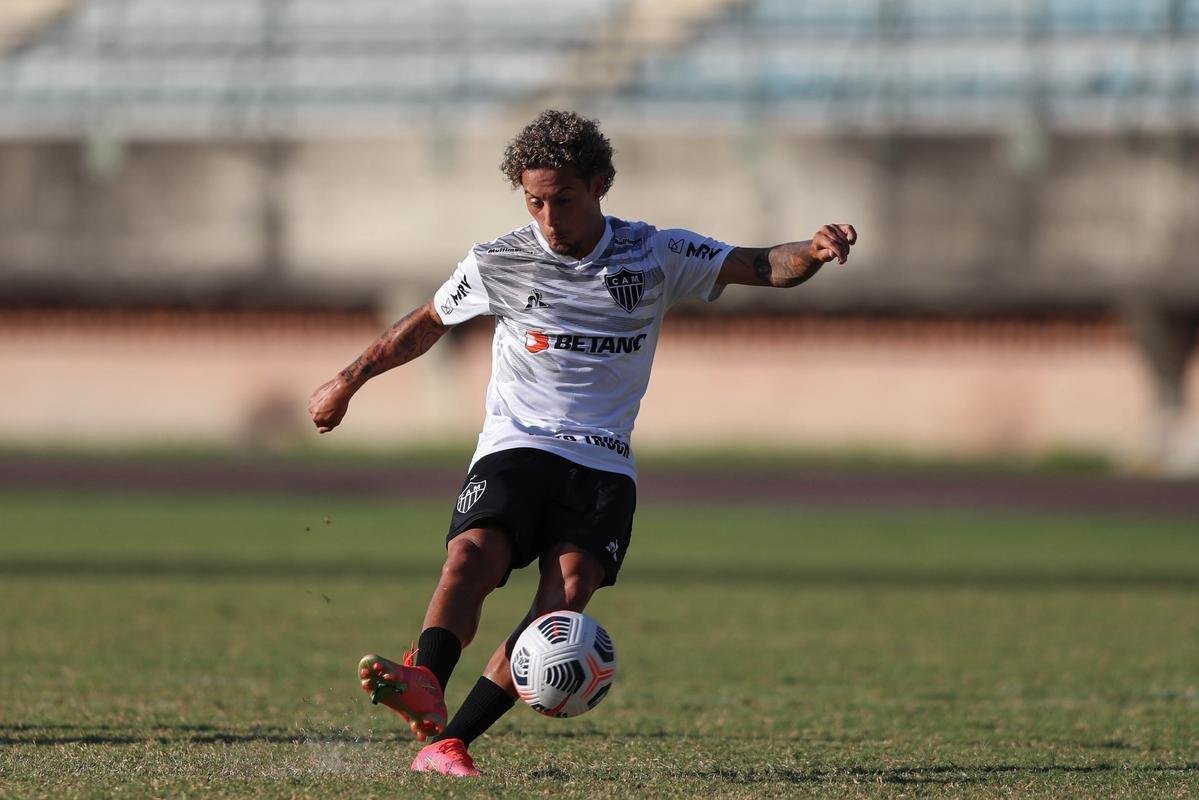Atlético teve atividade no Estádio Olímpico Brígido Iriarte, em Caracas, antes da estreia na Libertadores