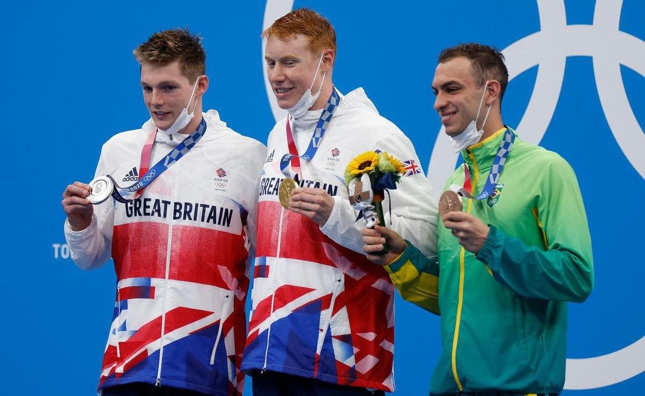 Fernando Scheffer, atleta do Minas, de BH, conquistou o bronze nos 200m livre, nesta segunda-feira (no Brasil), com tempo de 1min44s66. Ele ficou atrs dos britnicos Tom Dean, que levou o ouro com 1min44s22, e Duncan Scott, que marcou 1min44s26 e levou a prata.