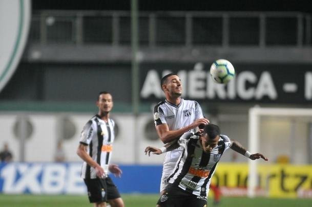 Fotos da vitria do Atltico sobre o Cear, por 2 a 1, no Independncia, com gols de Otero e Luan. Thiago Gallhardo descontou para os cearenses
