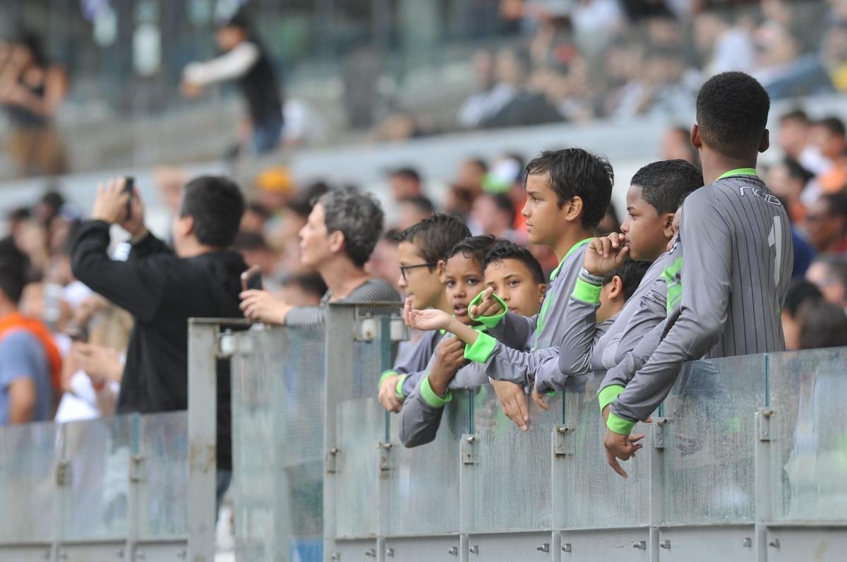Fotos do 'Game of Dreams', jogo festivo dos Amigos do Ronaldinho contra os Amigos do Penta