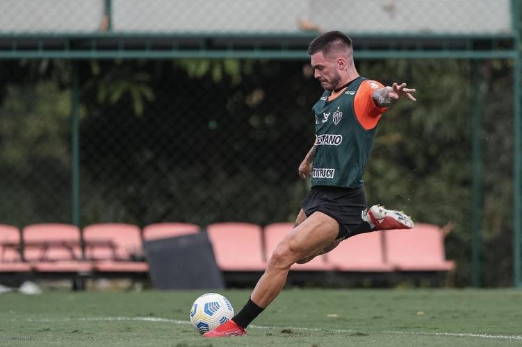 Após a eliminação na Libertadores diante do Palmeiras, jogadores do Atlético se reapresentaram na Cidade do Galo e realizaram treinamento visando o duelo contra o Internacional, pelo Campeonato Brasileiro