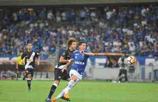 Fotos do primeiro tempo do duelo entre Cruzeiro e Vasco, no Mineiro, pela Copa Libertadores
