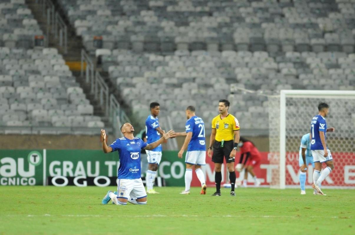 Cruzeiro venceu Londrina por 1 a 0, com gol de Luvannor