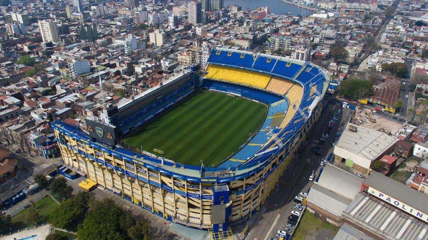 La Bombonera, casa do Boca Juniors-ARG, comporta 54 mil torcedores (Grupo F)