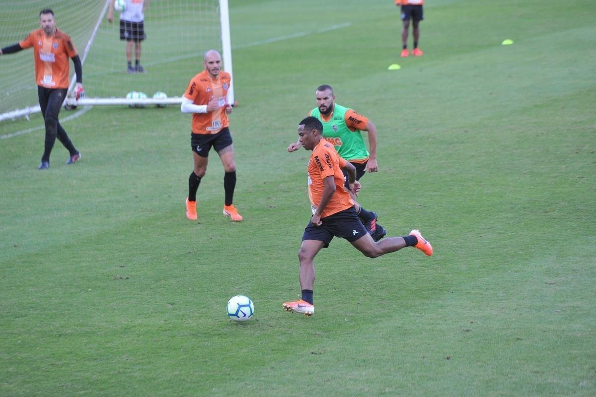 Atltico treinou nesta segunda-feira de olho no jogo contra o Cruzeiro