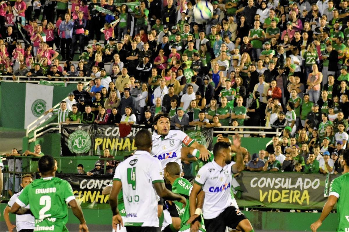 Veja fotos do jogo entre Chapecoense e Amrica