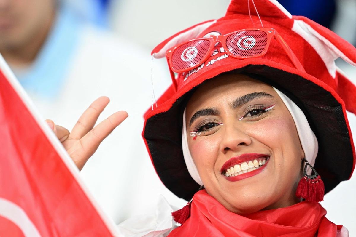 Torcedores de Tunsia e Frana na partida pelo Grupo D da Copa do Mundo do Catar