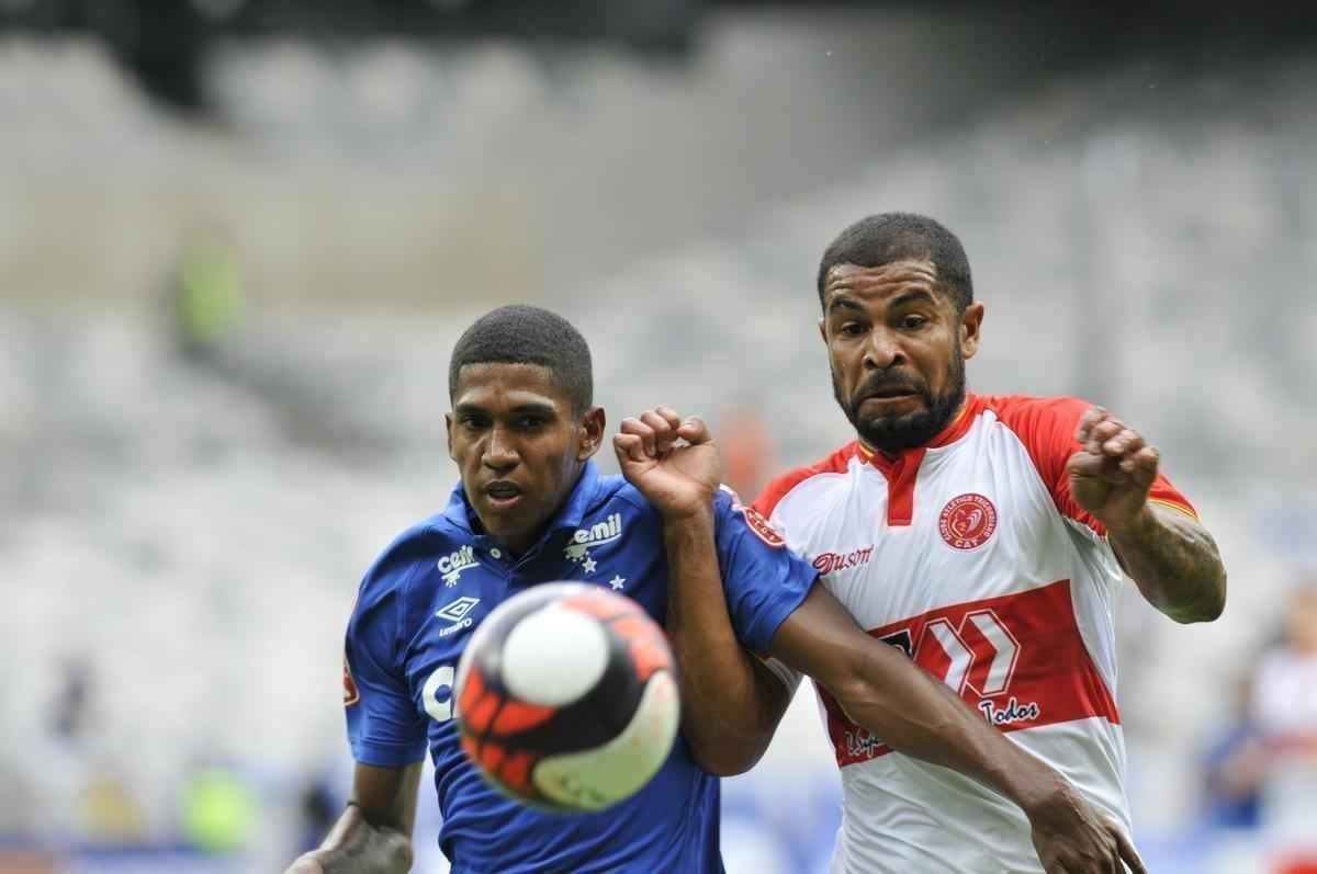 Imagens do jogo entre Cruzeiro e Tricordiano, pelo Campeonato Mineiro, no Mineiro