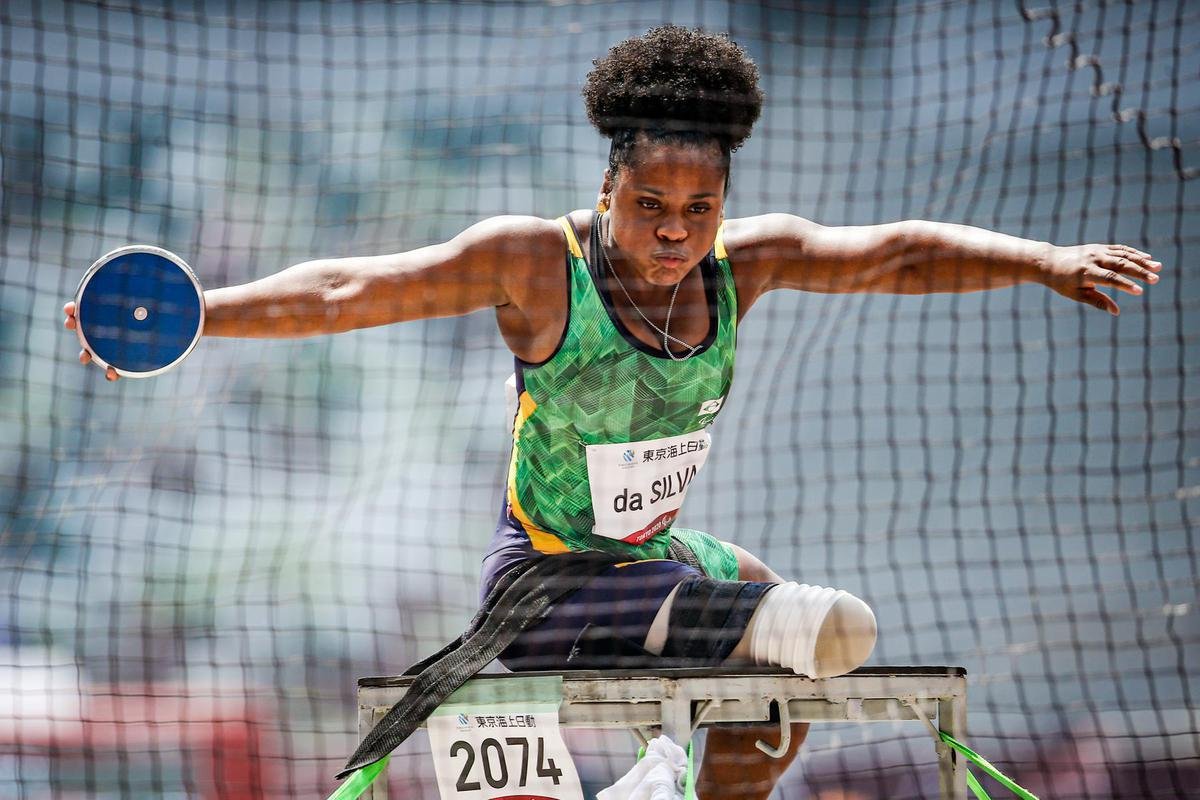 Julyana Cristina conquistou o bronze na prova do arremesso de disco na classe F57 do atletismo