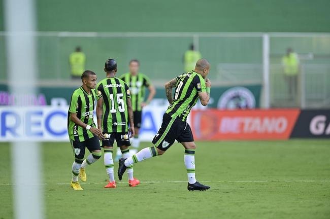 No Independncia, Amrica vence Tombense por 3 a 1, de virada, pela oitava rodada do Campeonato Mineiro 