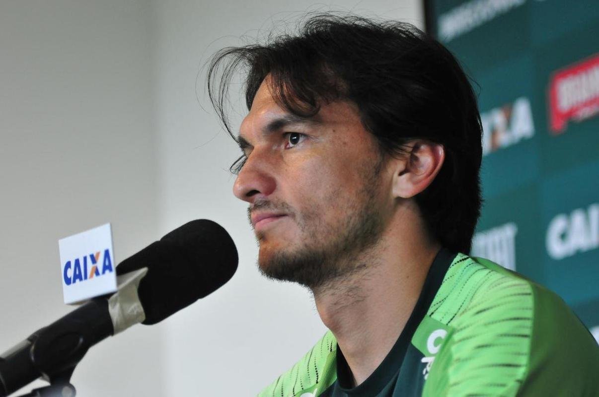 Ex-zagueiro Matheus Ferraz foi outro a passar mensagem para Willian