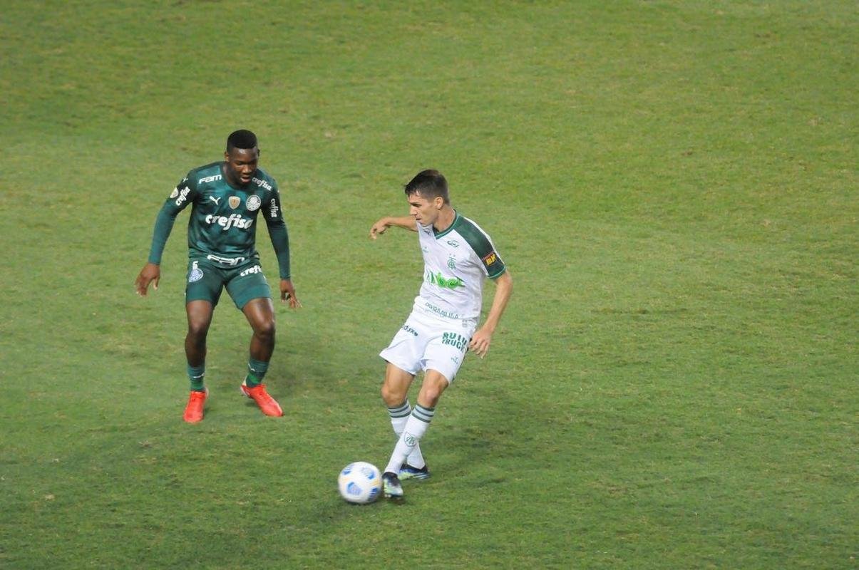 Na etapa final, Amrica desperdiou pnalti cobrado por Felipe Azevedo, mas conseguiu o empate em golao de Patric