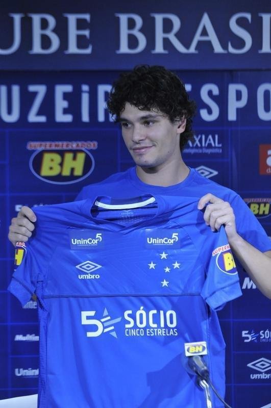 Dod (lateral-esquerdo): contratado em janeiro de 2019, decepcionou em sua passagem pelo Cruzeiro. Foram 28 jogos e um gol marcado. Atualmente, move uma ao na Justia do Trabalho contra o clube.