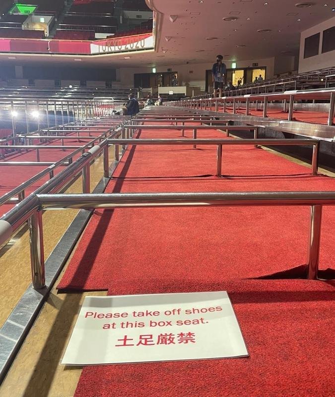 Kokugikan Arena: boxe pegou emprestado o templo espiritual do sum japons para a disputa dos Jogo