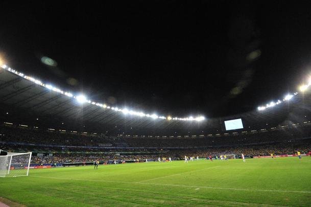 Fotos das torcidas de Brasil e Argentina, no Mineiro, no clssico vlido pela semifinal da Copa Amrica