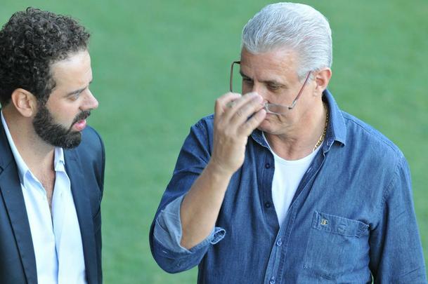 27/11/2015. O presidente Daniel Nepomuceno e o diretor de futebol do Atlético, Eduardo Maluf, durante treino no Centro de Treinamento (Cidade do Galo).