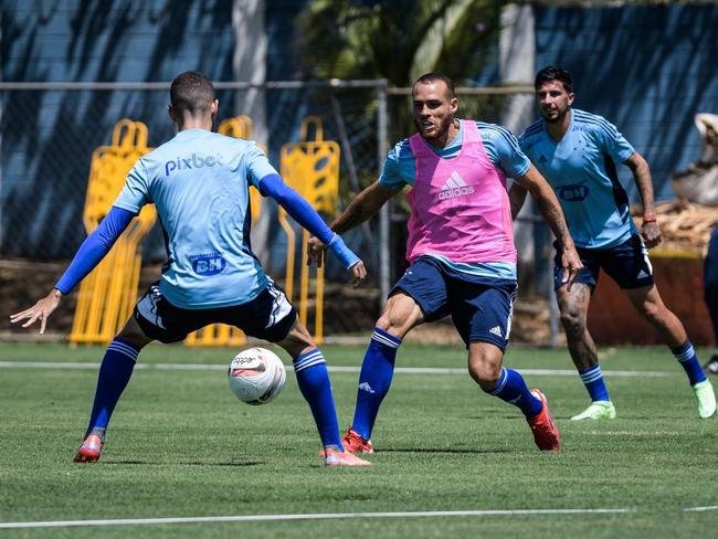 Cruzeiro se prepara para duelo contra o Vasco