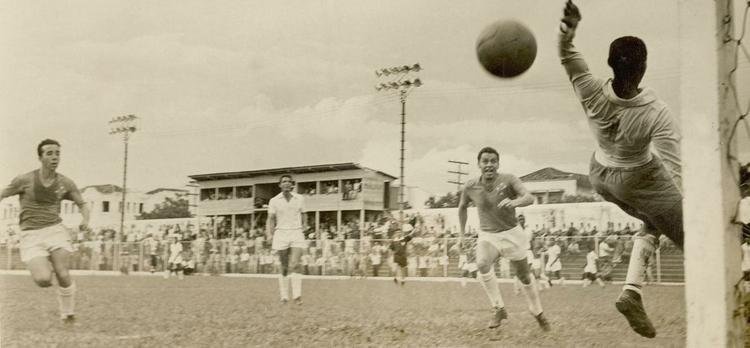 Estádio Juscelino Kubitschek de Oliveira pertenceu ao Cruzeiro (construído em 1922 e demolido em 1985)