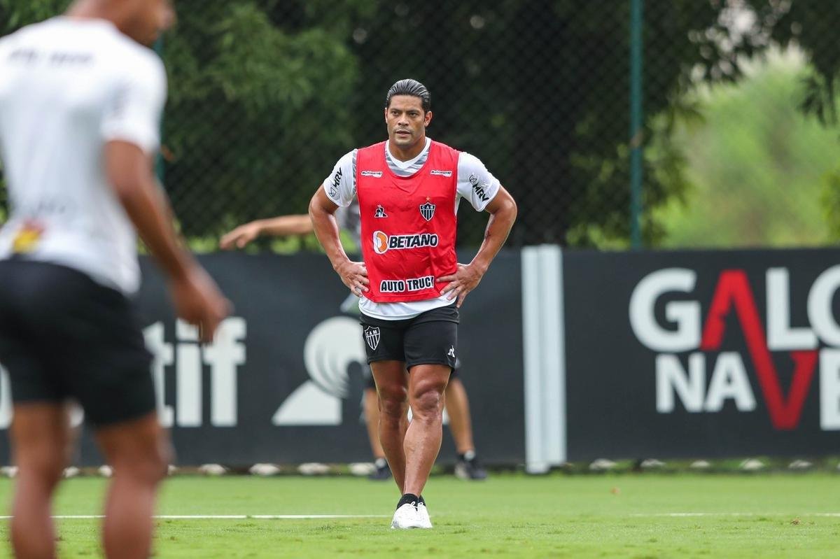 Fotos do primeiro treino de Hulk no Atlitco