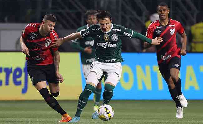 São Paulo e Palmeiras se enfrentam pelo Paulistão; veja o gol de Rony