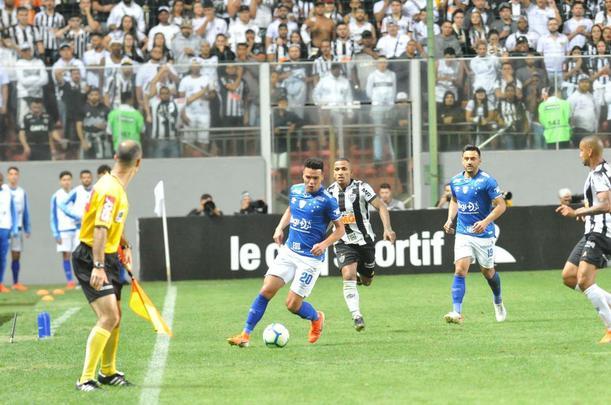 Atltico e Cruzeiro se enfrentaram pelas quartas de final da Copa do Brasil