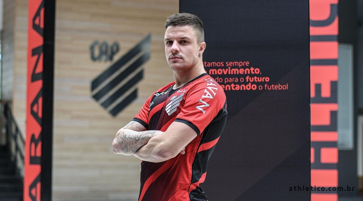 #26 - Renato Kayzer (Athletico-PR) - 14 gols em 32 jogos - mdia de 0,43 por jogo.

Neste ano, o atleta tambm defendeu as cores do Atltico-GO.
