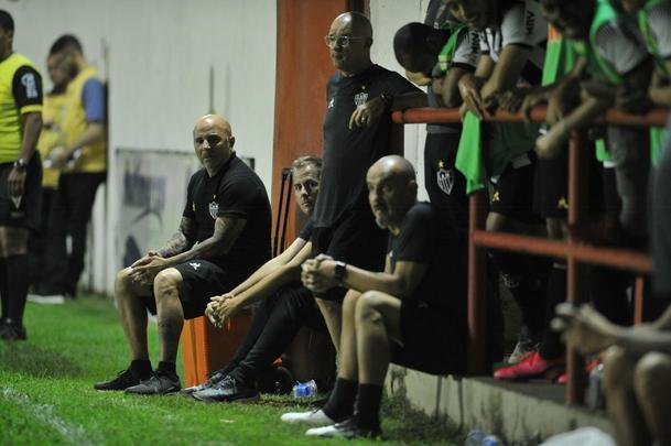Jorge Sampaoli comandou o Atltico pela primeira vez do banco de reservas