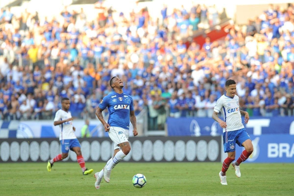 Cruzeiro e Bahia duelam em partida vlida pela 19 rodada do Campeonato Brasileiro