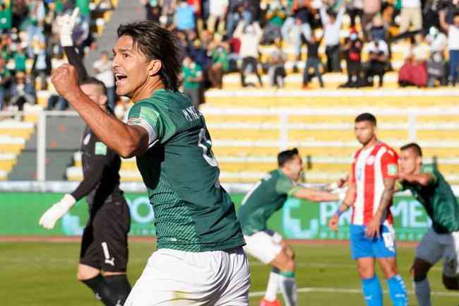 Moreno passa em branco contra Paraguai, mas segue artilheiro das Eliminatrias