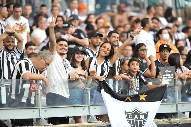 Fotos da torcida do Atltico, no Mineiro, durante a partida de volta da semifinal do Campeonato Mineiro, contra a Caldense