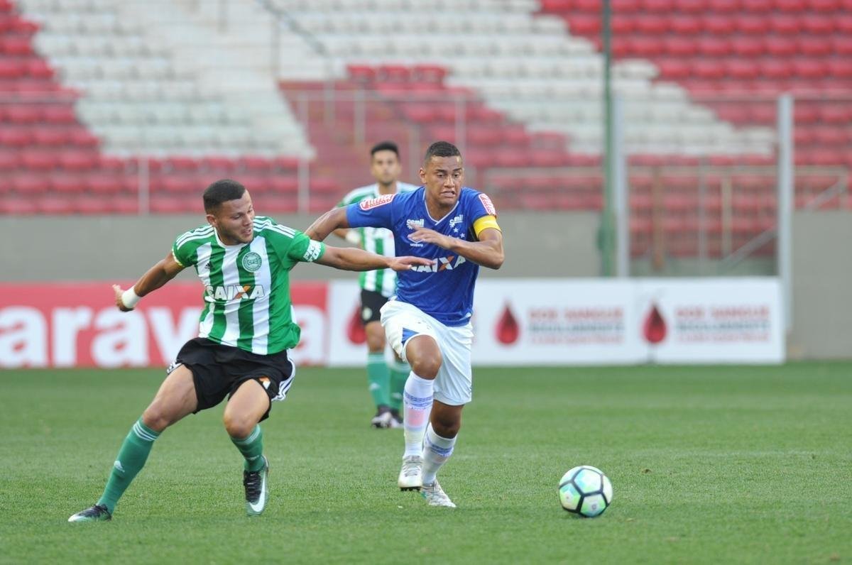 Imagens do jogo entre Cruzeiro e Coritiba, no Independncia, pela final do Campeonato Brasileiro Sub-20