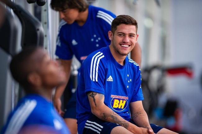 Caio Rosa (atacante) - vendido ao Sharjah FC, dos Emirados rabes Unidos, por 600 mil dlares (R$3,3 milhes)