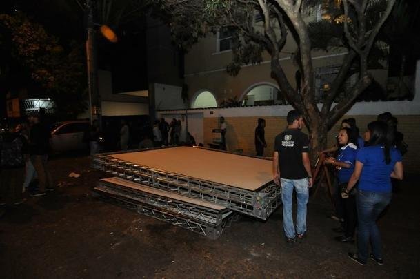 Torcedores protestam contra o cancelamento do evento na Savassi