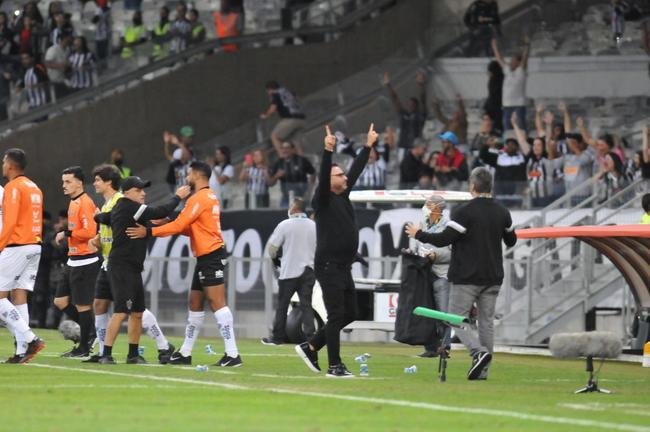 Atltico buscou virada eletrizante sobre o Fortaleza no Mineiro 