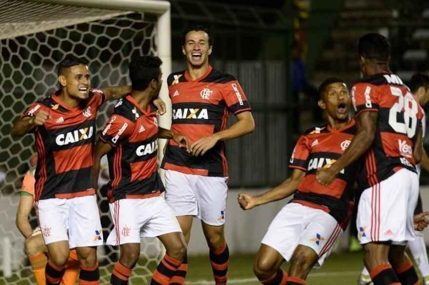 Flamengo e Amrica jogaram no Bezerro, no Distrito Federal, pela Primeira Liga