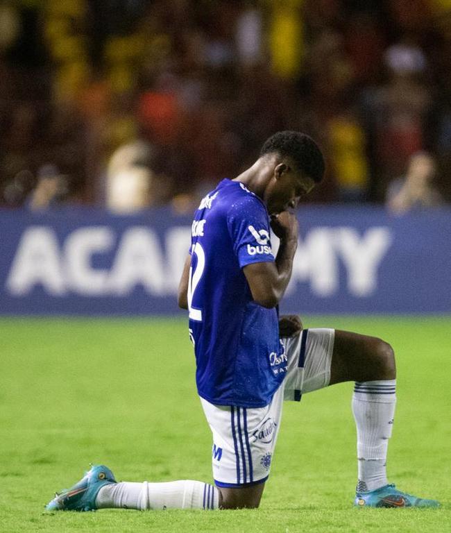 Cruzeiro foi batido pelo Sport por 3 a 1 na Ilha do Retiro pela Série B