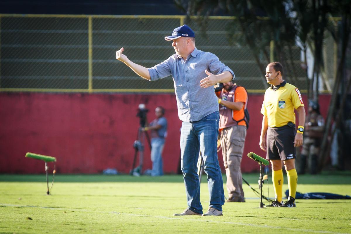 Cruzeiro empatou com Vitória no Barradão, em Salvador, por 1 a 1, pela 17ª rodada do Brasileiro