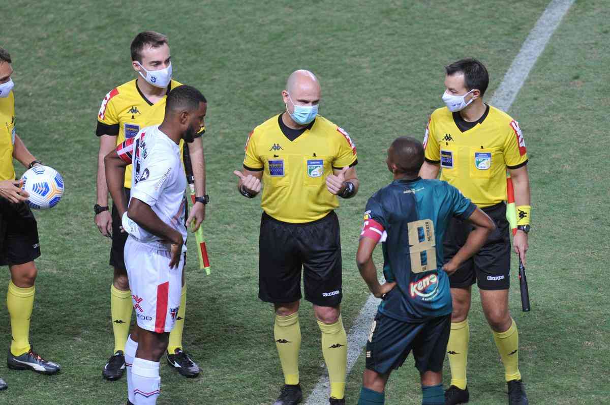 Amrica e Ferrovirio-CE se enfrentaram nesta quarta-feira (14), em partida vlida pela segunda fase da Copa do Brasil. O confronto foi realizado no Estdio Independncia, em Belo Horizonte.