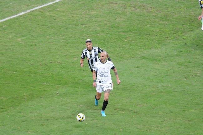 Atltico e Corinthians se enfrentaram no Mineiro, neste domingo (24), em jogo vlido pela 19 rodada da Srie A do Campeonato Brasileiro.