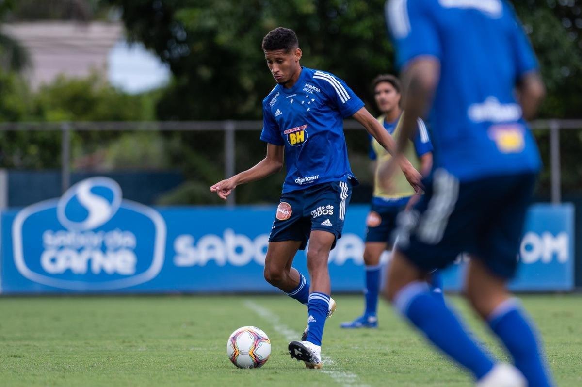 Imagens do primeiro treino do Cruzeiro antes do jogo contra o Cuiabá, pela Série B do Campeonato Brasileiro