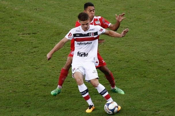 Tricolor do Arruda enfrenta Cavalo de Aço, na Arena de Pernambuco, em partida válida pela 15ª rodada da Série C