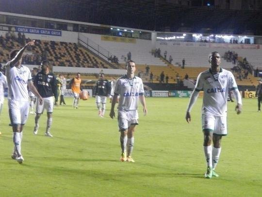 Fotos da vitória de virada do América sobre o Criciúma no Estádio Heriberto Hulse, em Criciúma, pela Série B