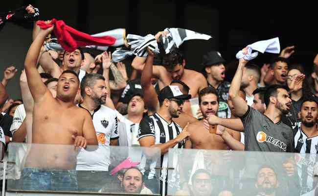 Torcedores do Atlético cantaram e pediram bi da Libertadores