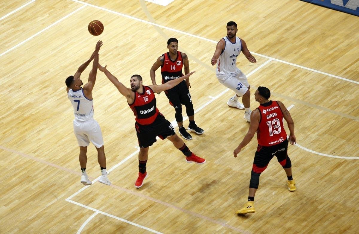 Fotos do duelo entre Minas e Flamengo, realizado nesta sexta, na Arena JK, em Belo Horizonte