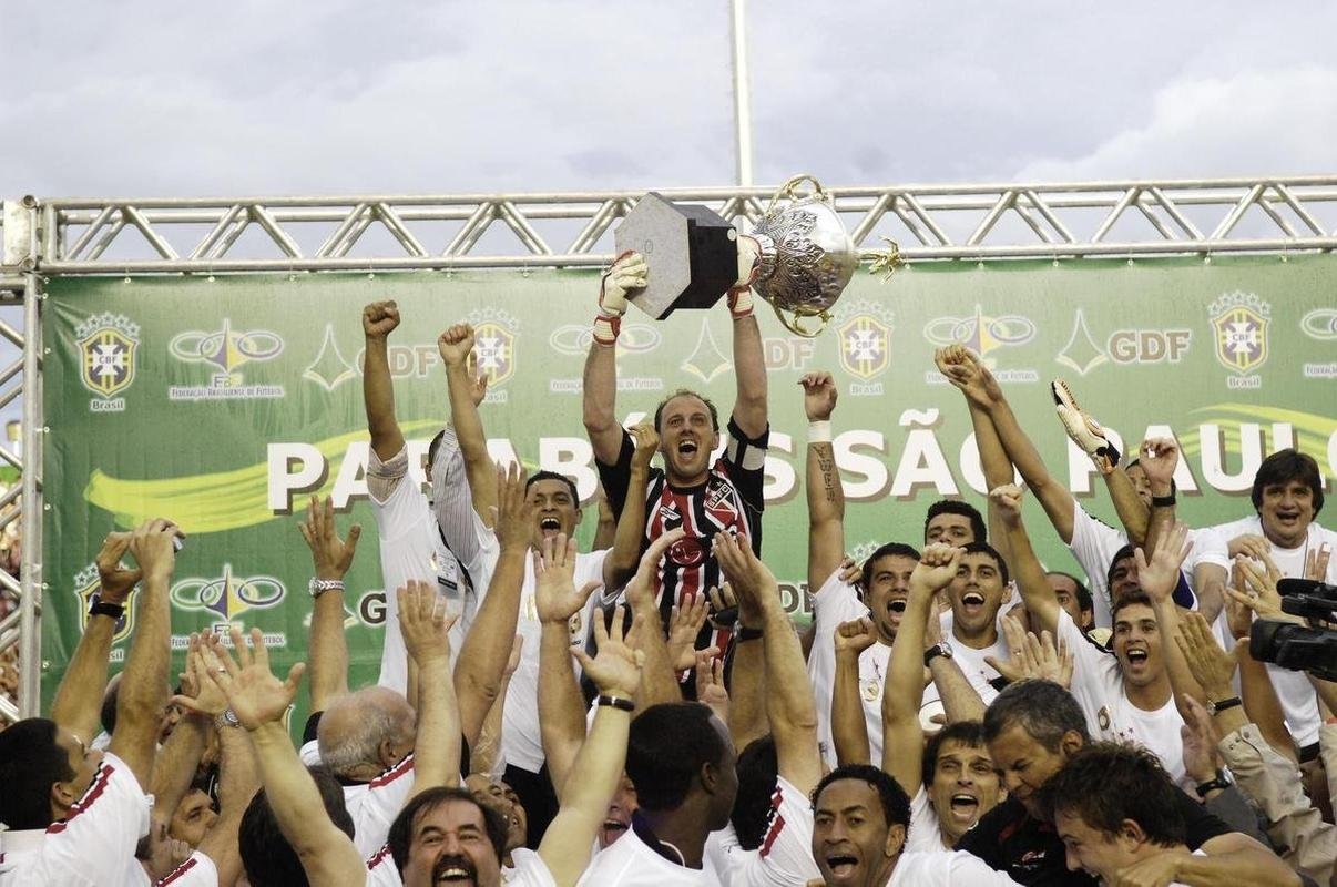 7 - So Paulo (seis ttulos) - seis Campeonatos Brasileiros (1977, 1986, 1991, 2006, 2007 e 2008)