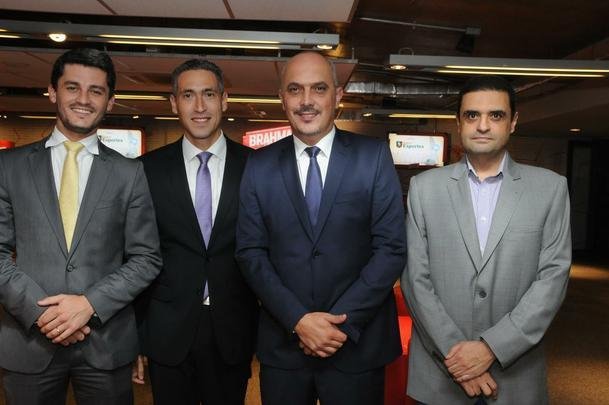 Personalidades na cerimnia do 16 Trofu Tel Santana